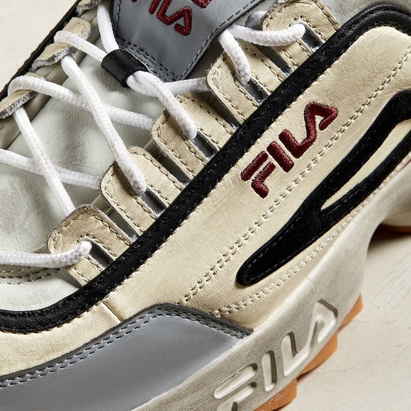 FILA x Urban Outfitters Exclusive Distressed Disruptor 2 Chunky Sneaker - Picture 12 of 15